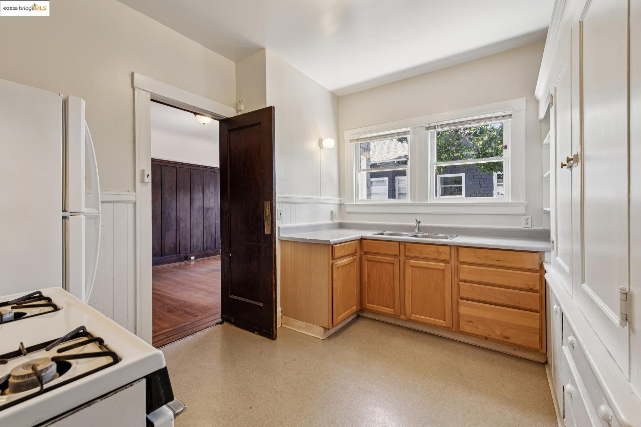 2714 Alcatraz Ave