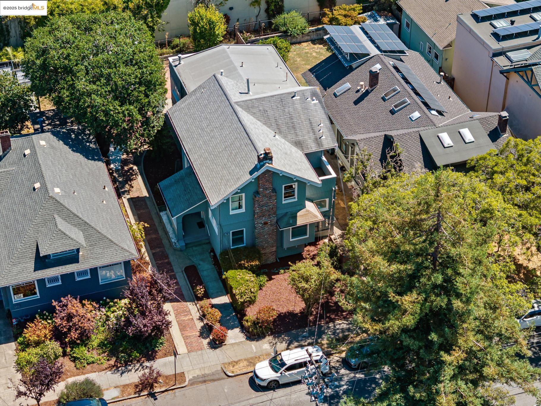 2714 Alcatraz Ave