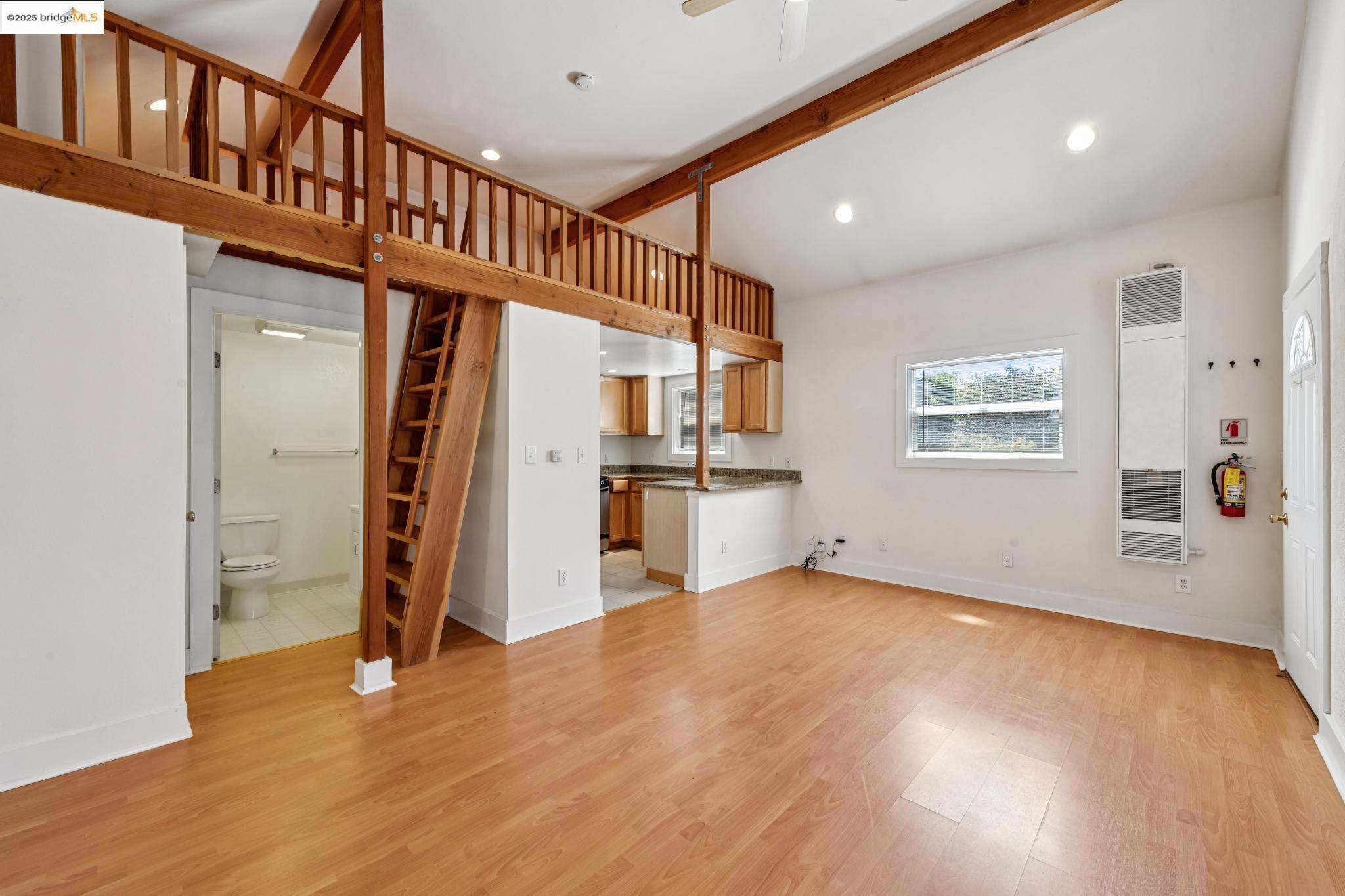 2714 Alcatraz Ave