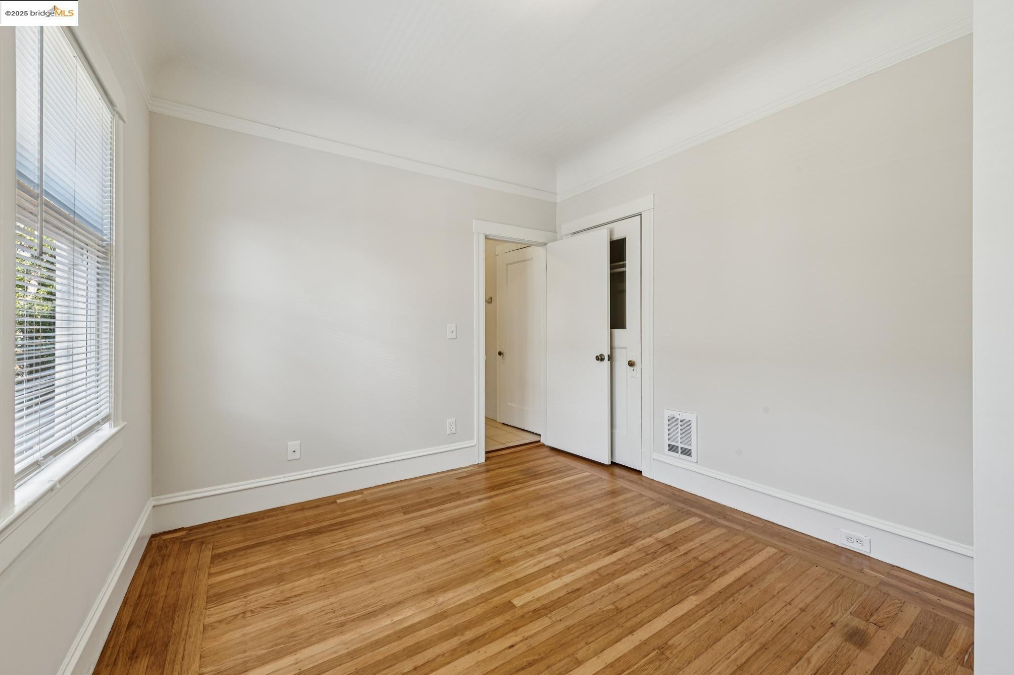 2714 Alcatraz Ave