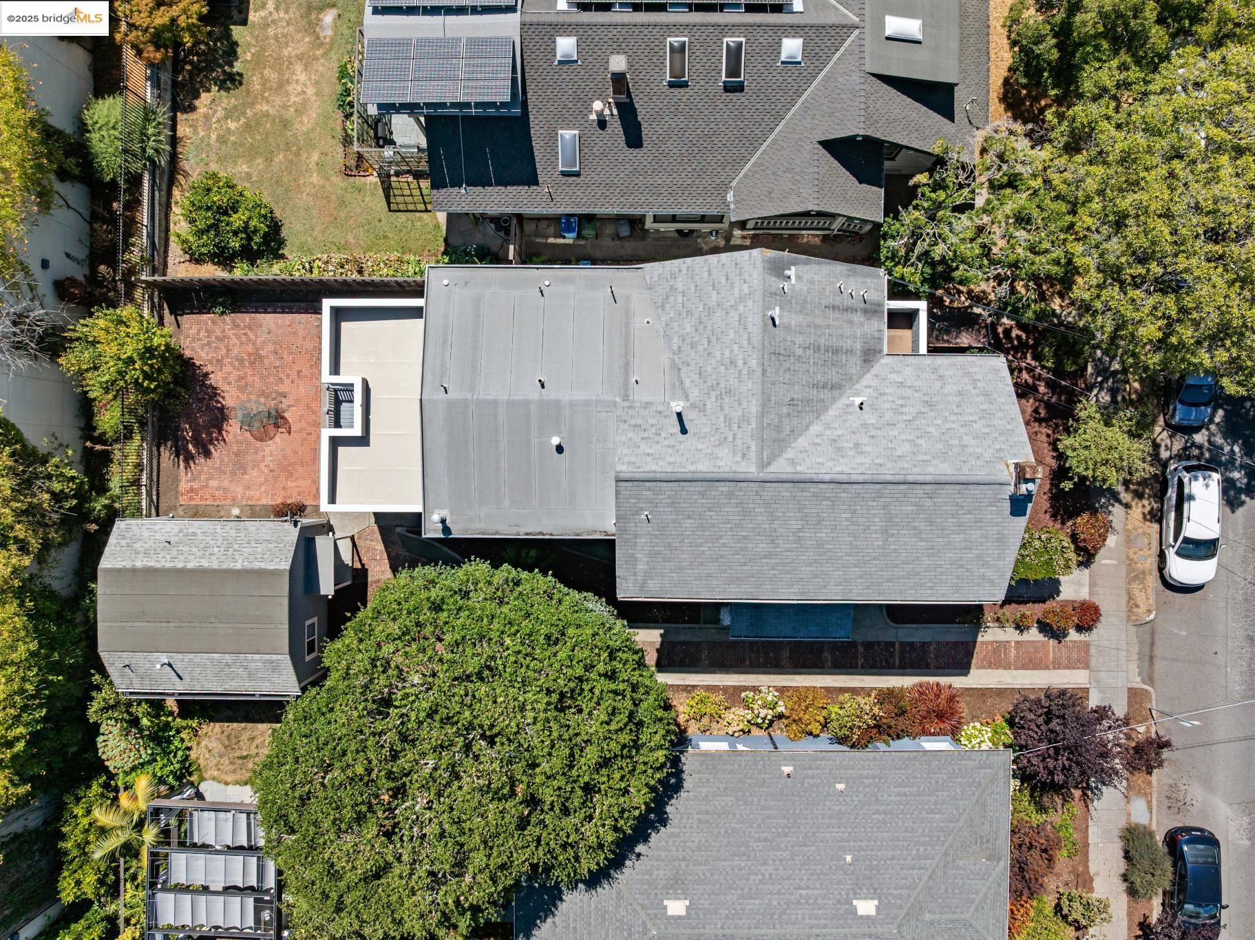 2714 Alcatraz Ave