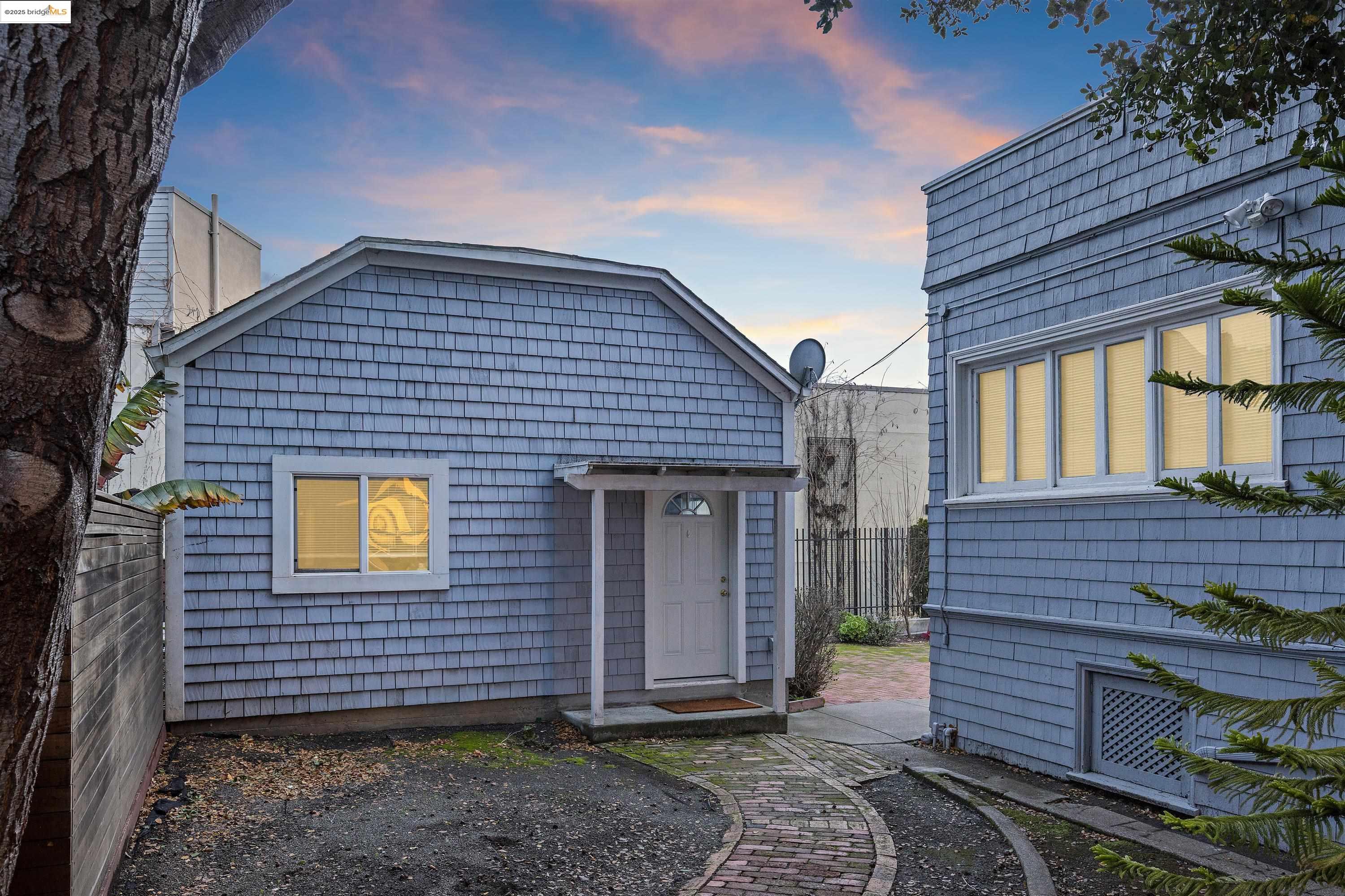 2714 Alcatraz Ave