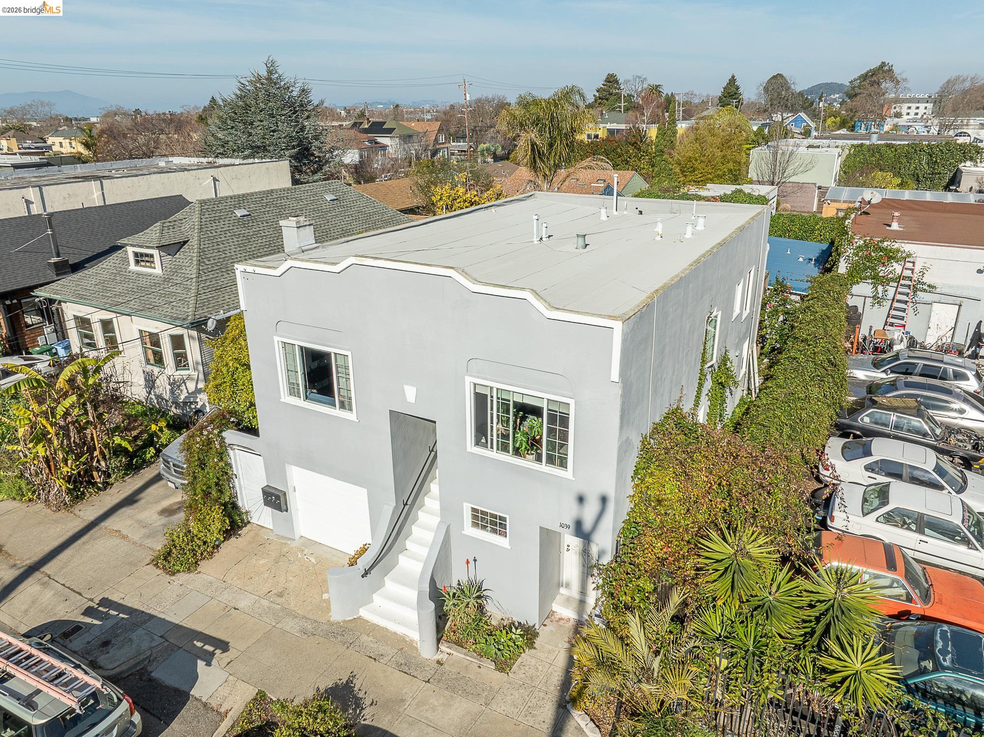 1039 Channing Way