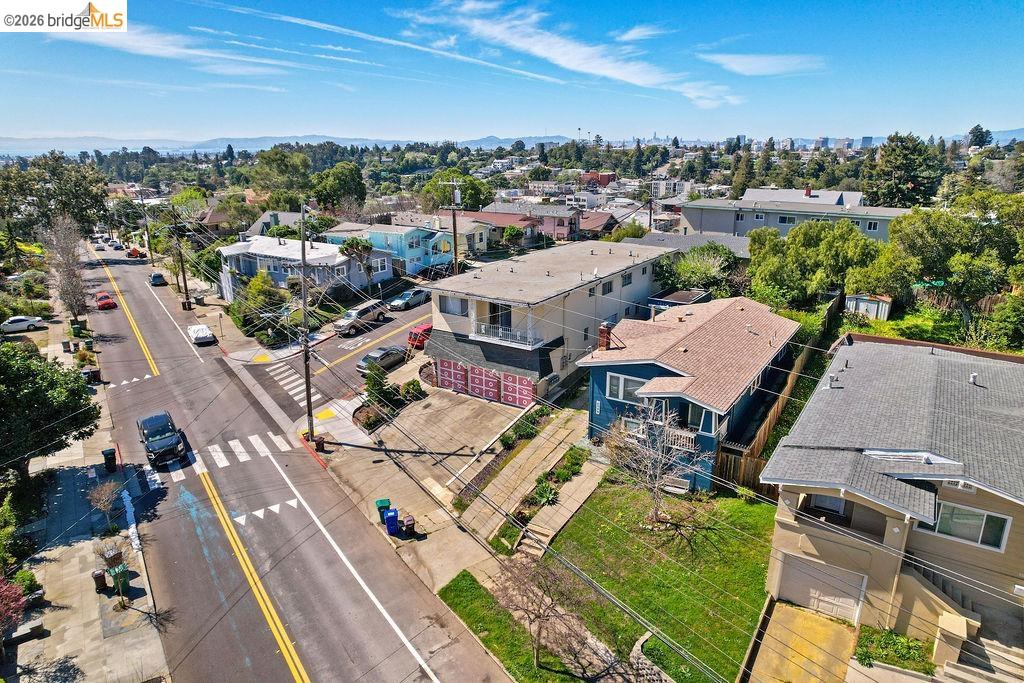 3601 Lincoln Ave