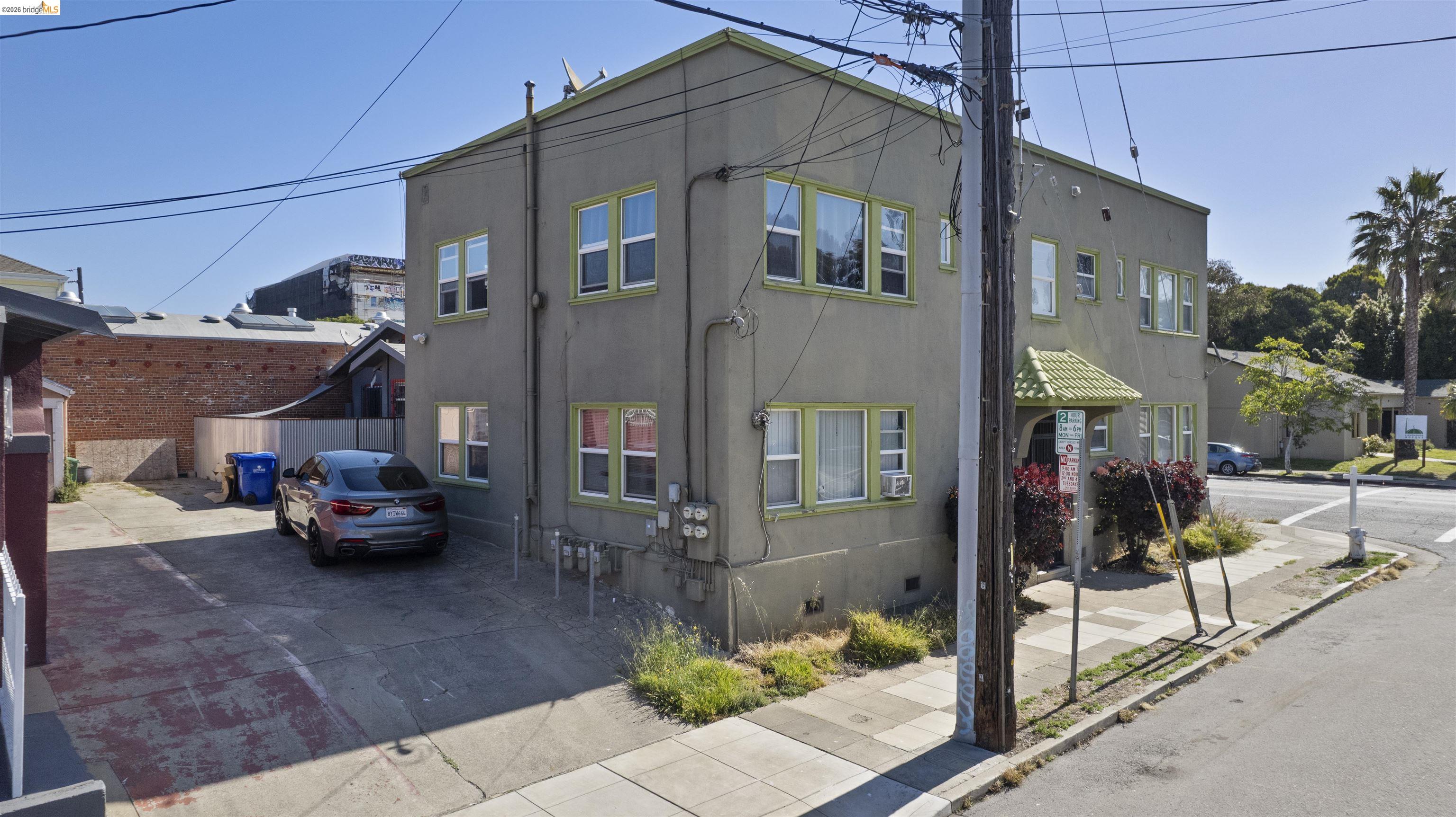 646 42nd St