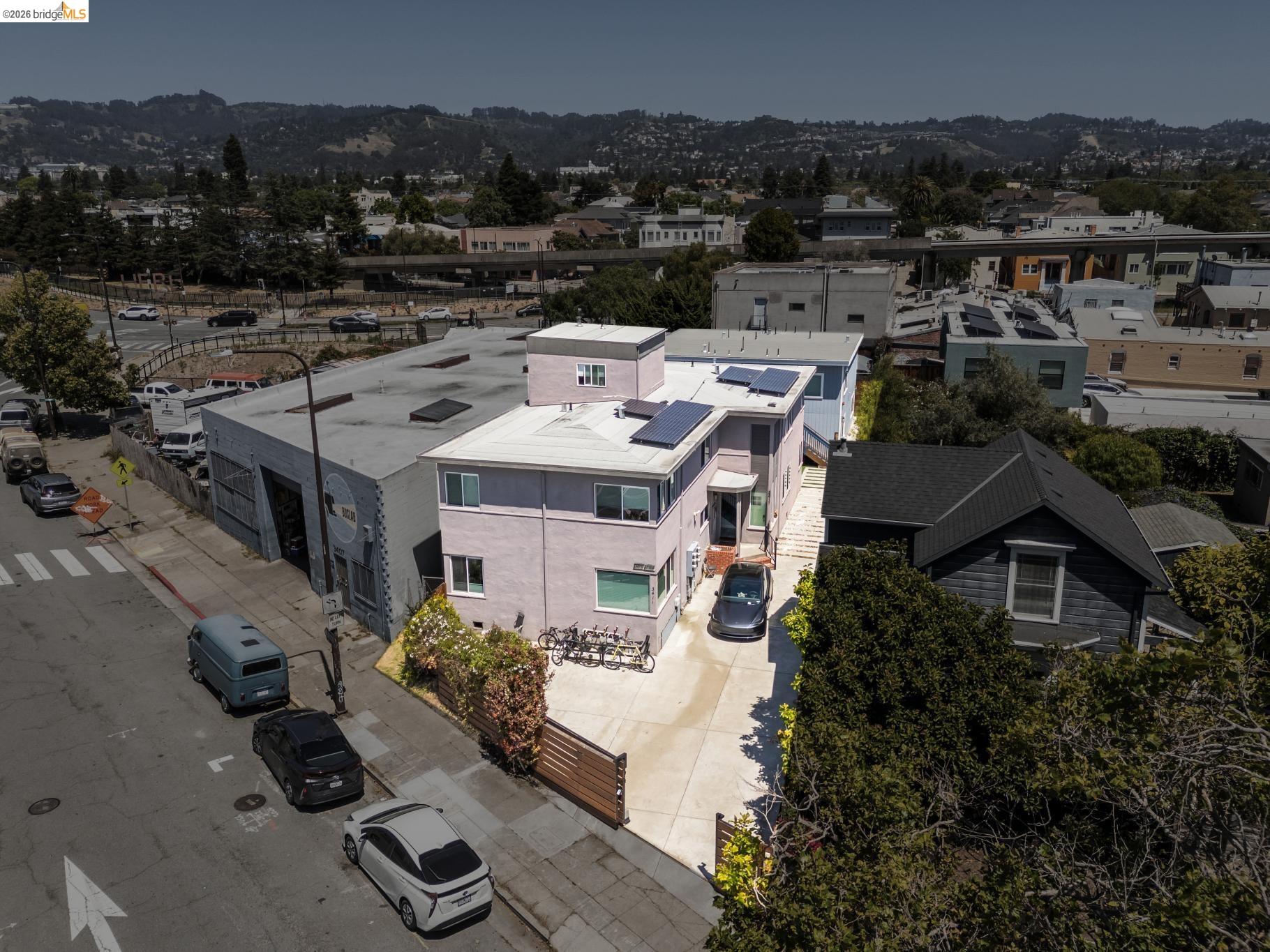 3411 Adeline St