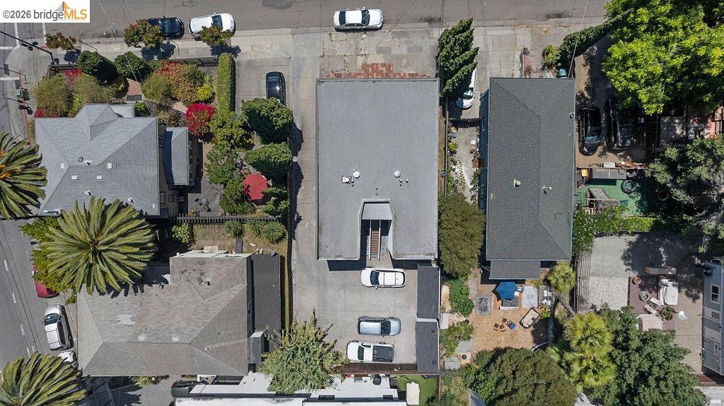 74 Pearl St