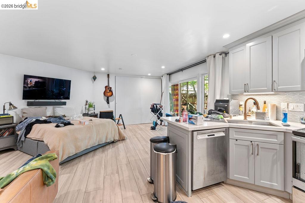 2427 McKinley Ave