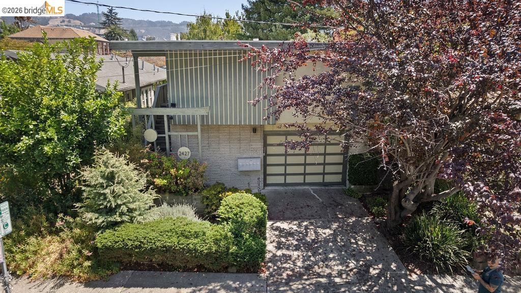 2427 McKinley Ave