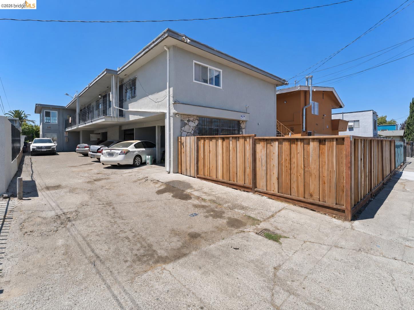 9833 Walnut St