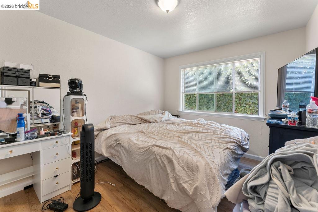 10582 Topanga Dr