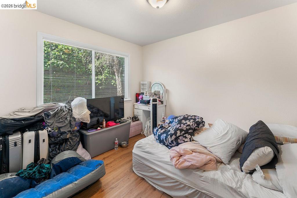 10582 Topanga Dr