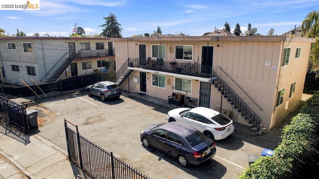 10582 Topanga Dr