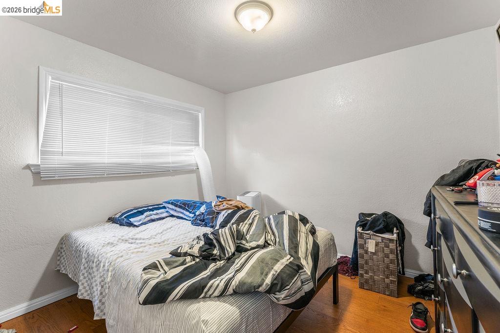 10582 Topanga Dr