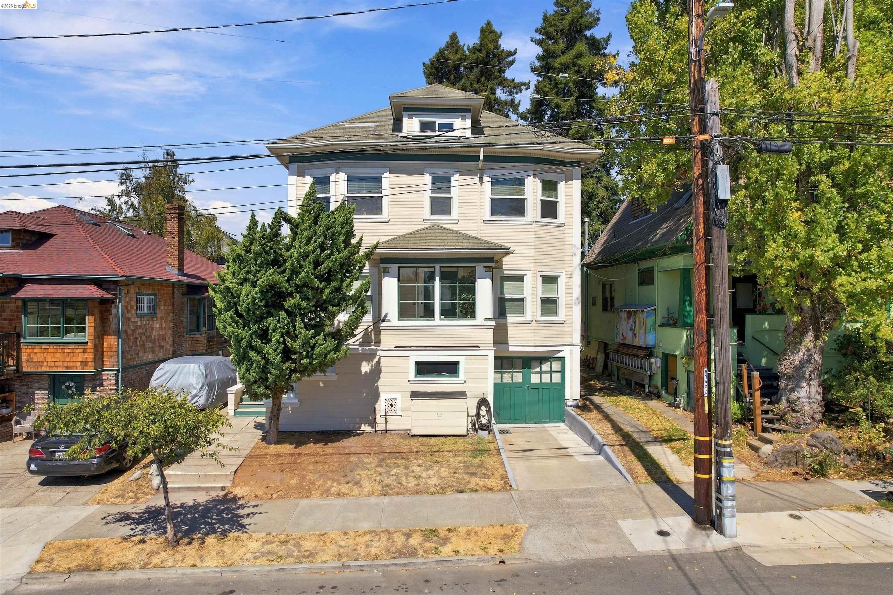 2307-2309 Prince St
