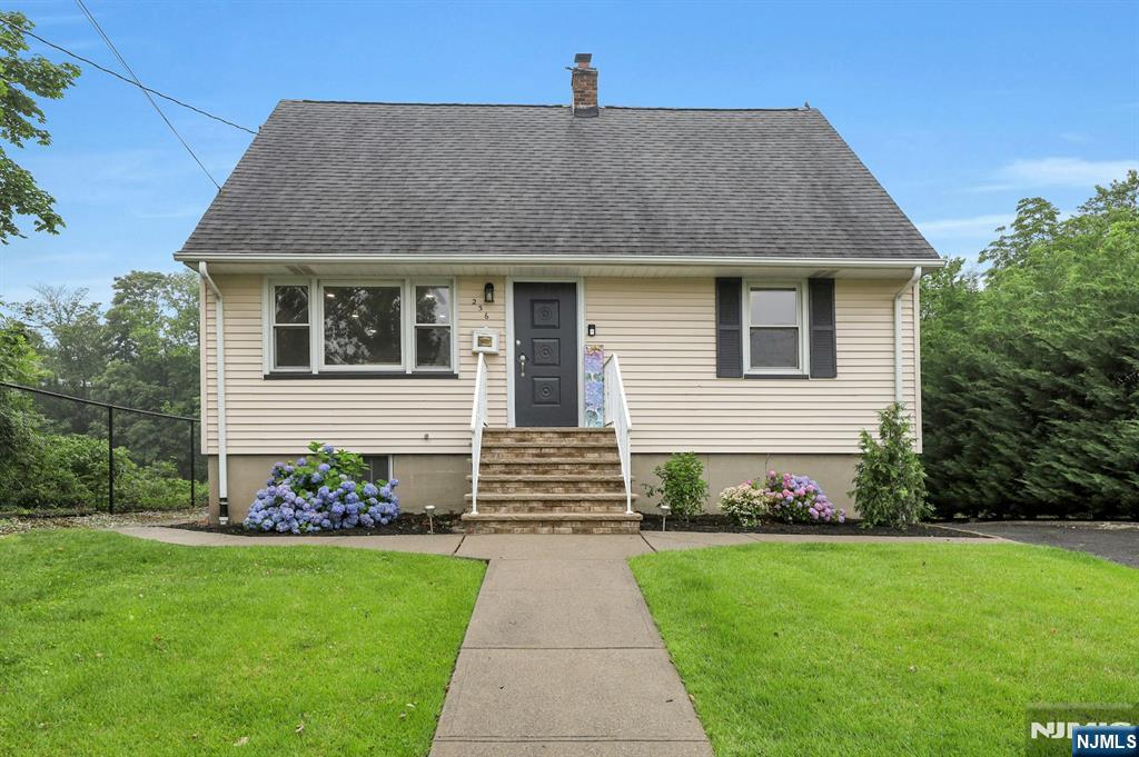 236 Vanderburgh Avenue