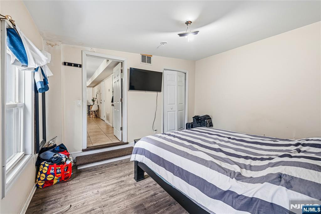 18 Brinkerhoff Street