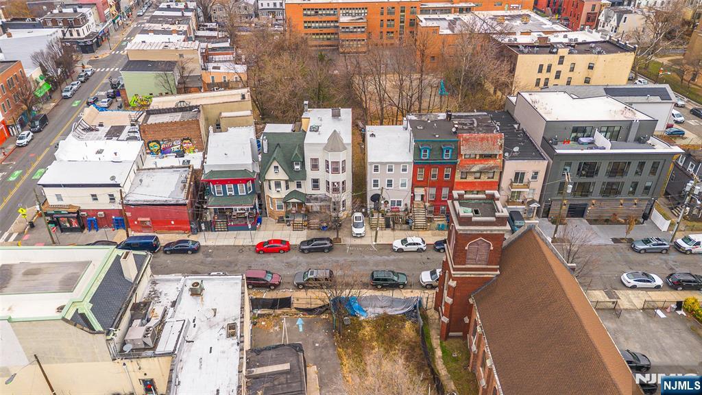 18 Brinkerhoff Street