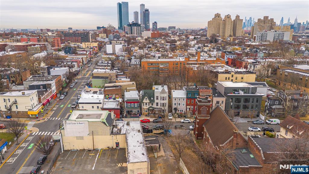 18 Brinkerhoff Street