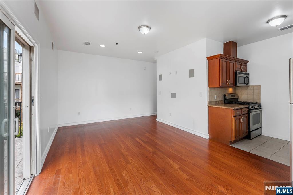 239 Baldwin Avenue 3