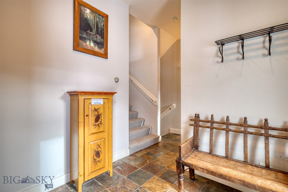 5 Lower Saddle Ridge Road N2