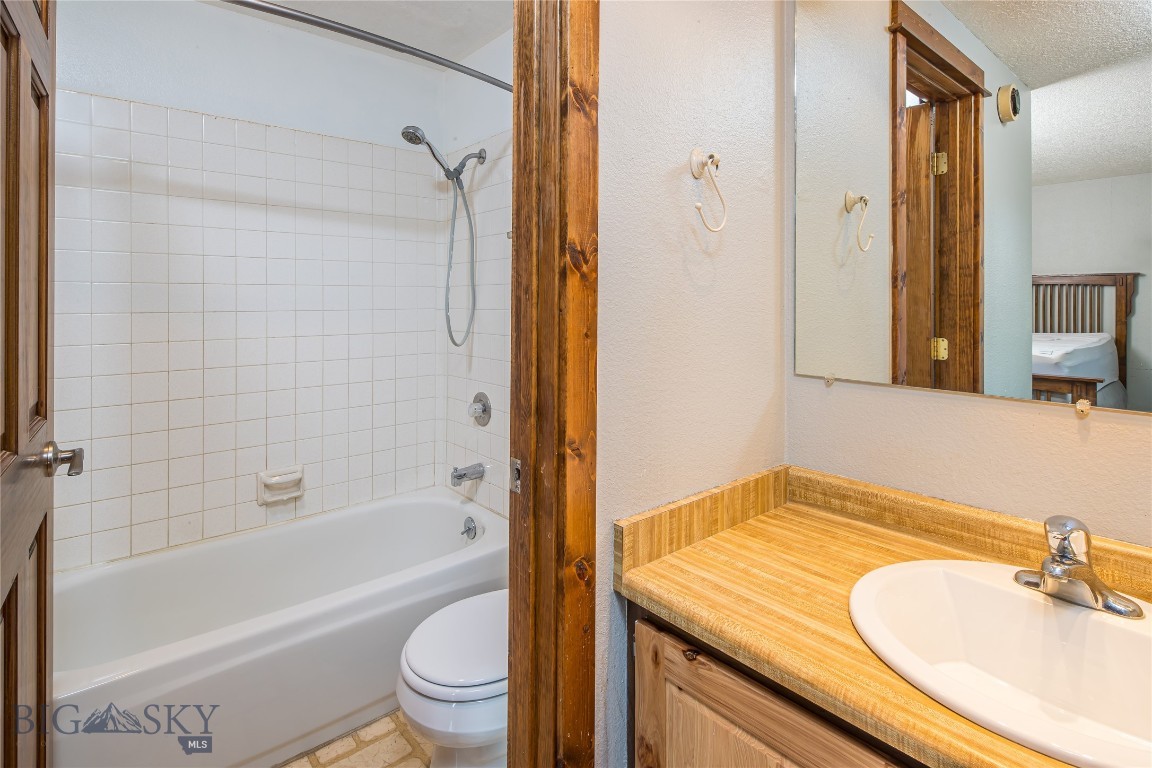 119 Spruce Cone Drive 6