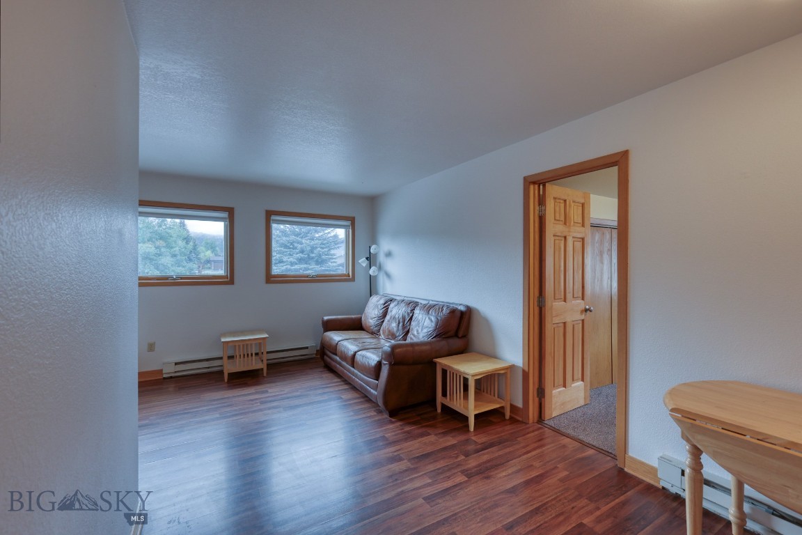 77 Aspen Leaf Drive 17
