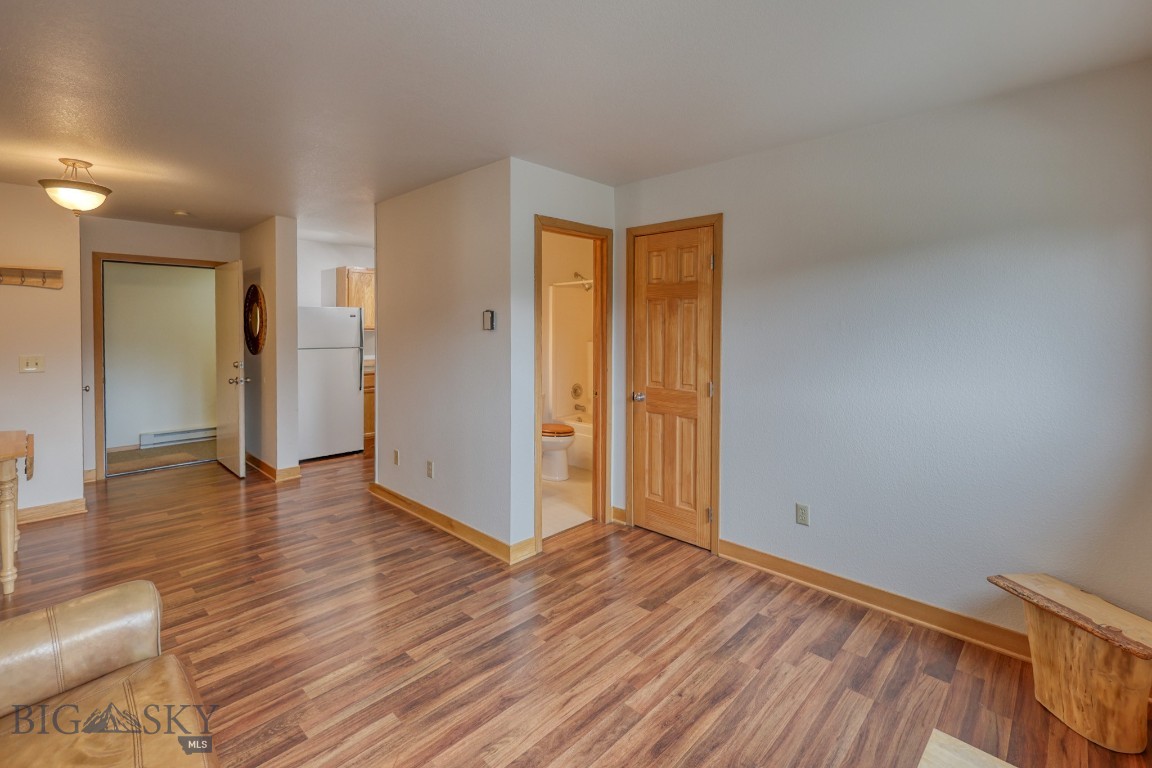 77 Aspen Leaf Drive 17