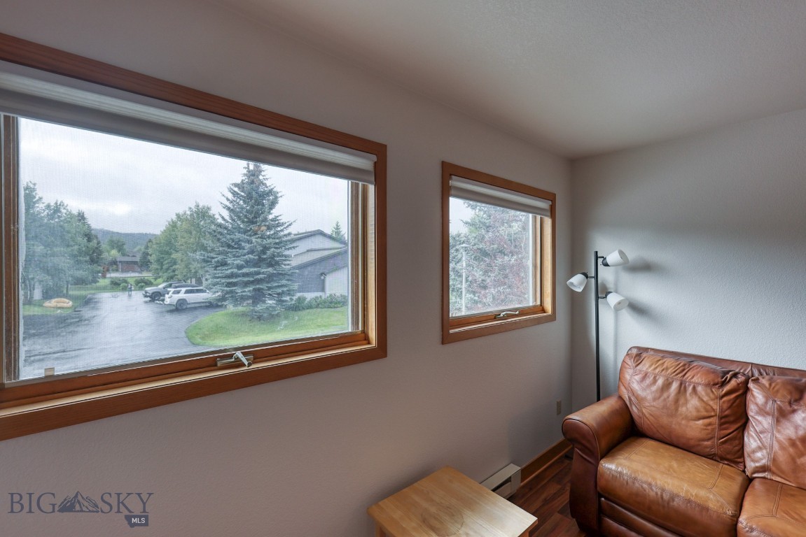 77 Aspen Leaf Drive 17