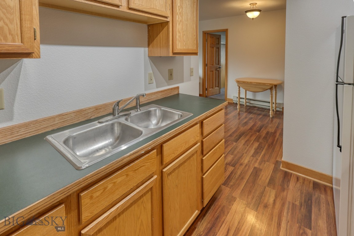 77 Aspen Leaf Drive 17