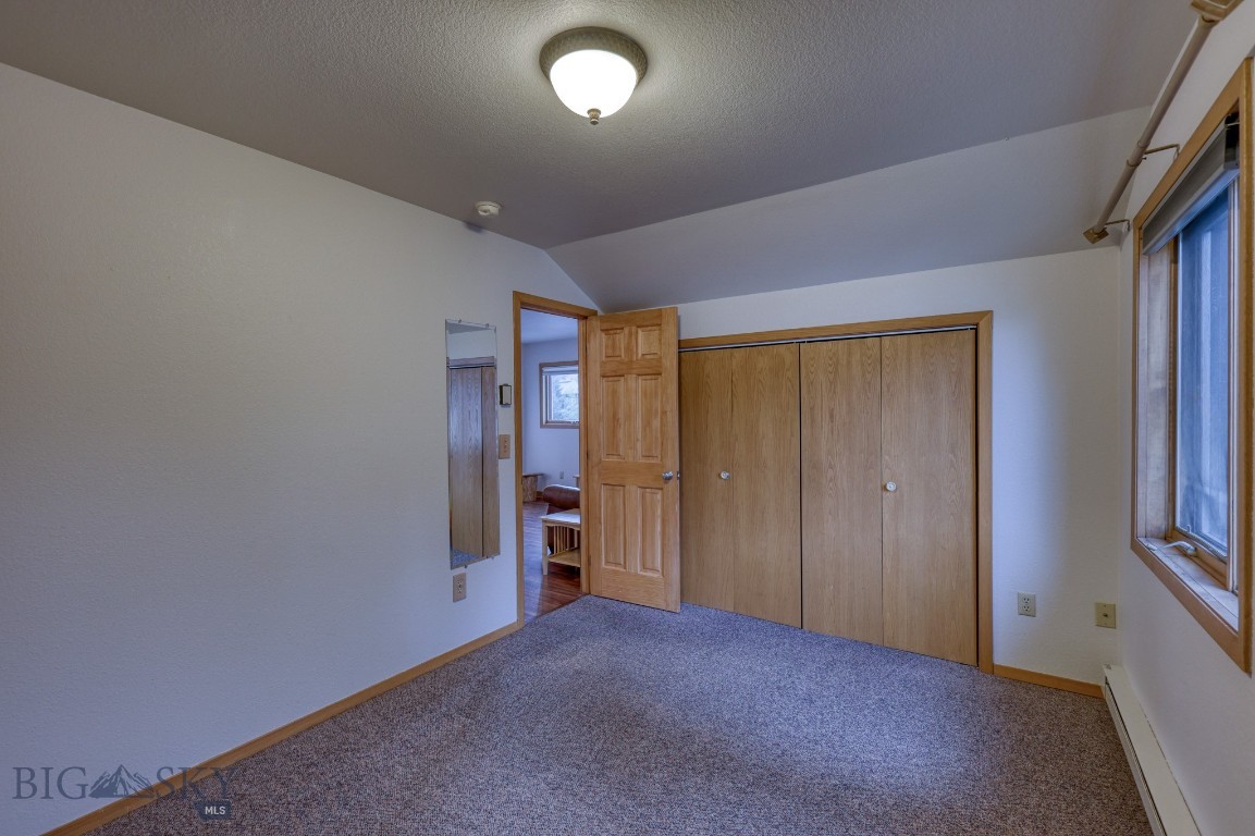 77 Aspen Leaf Drive 17