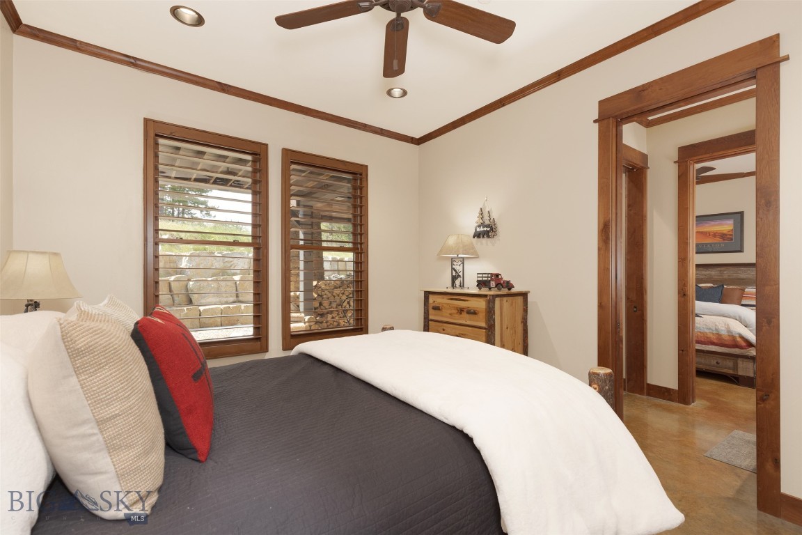 3 Sawbuck Road