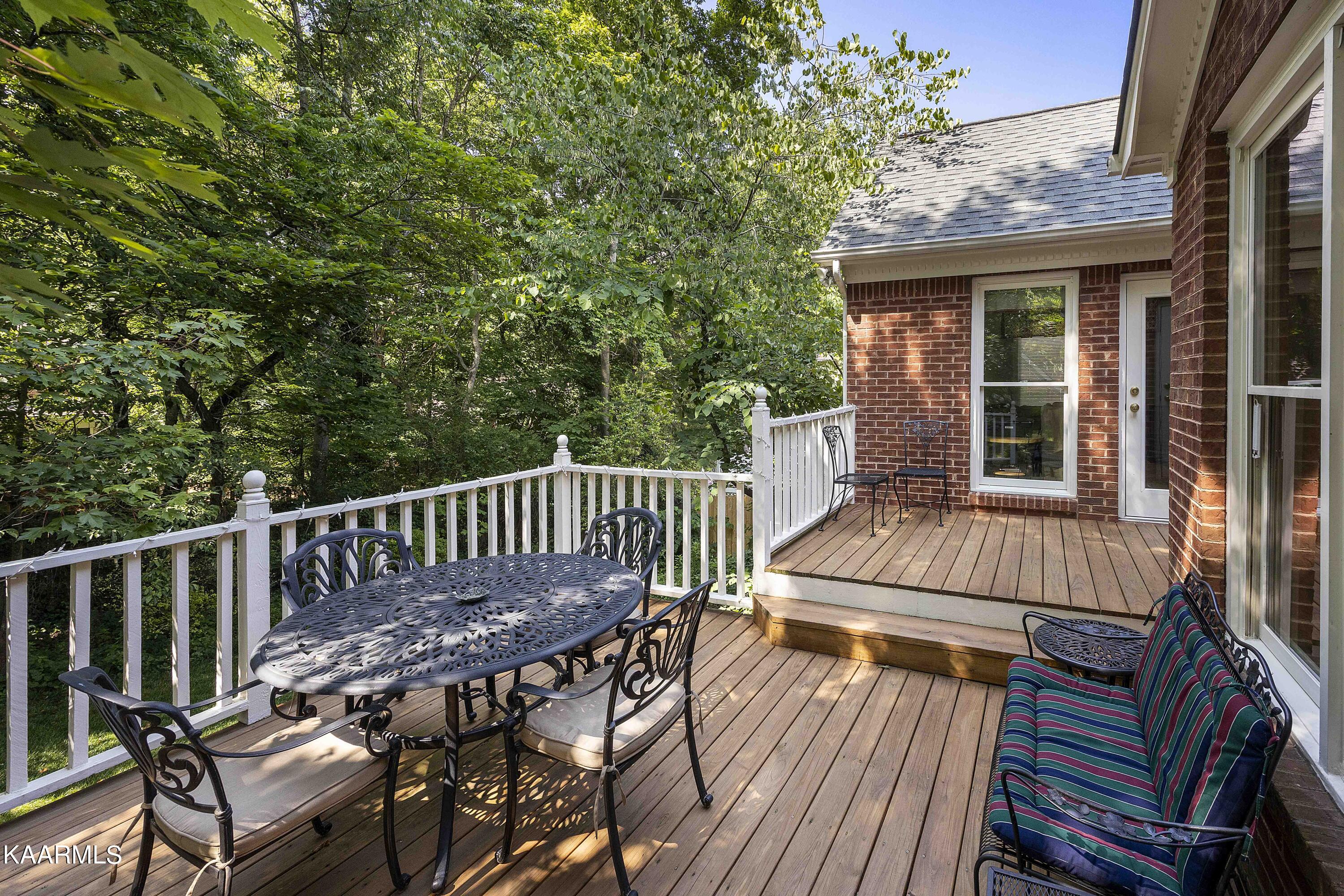 11909 Longstreet Place