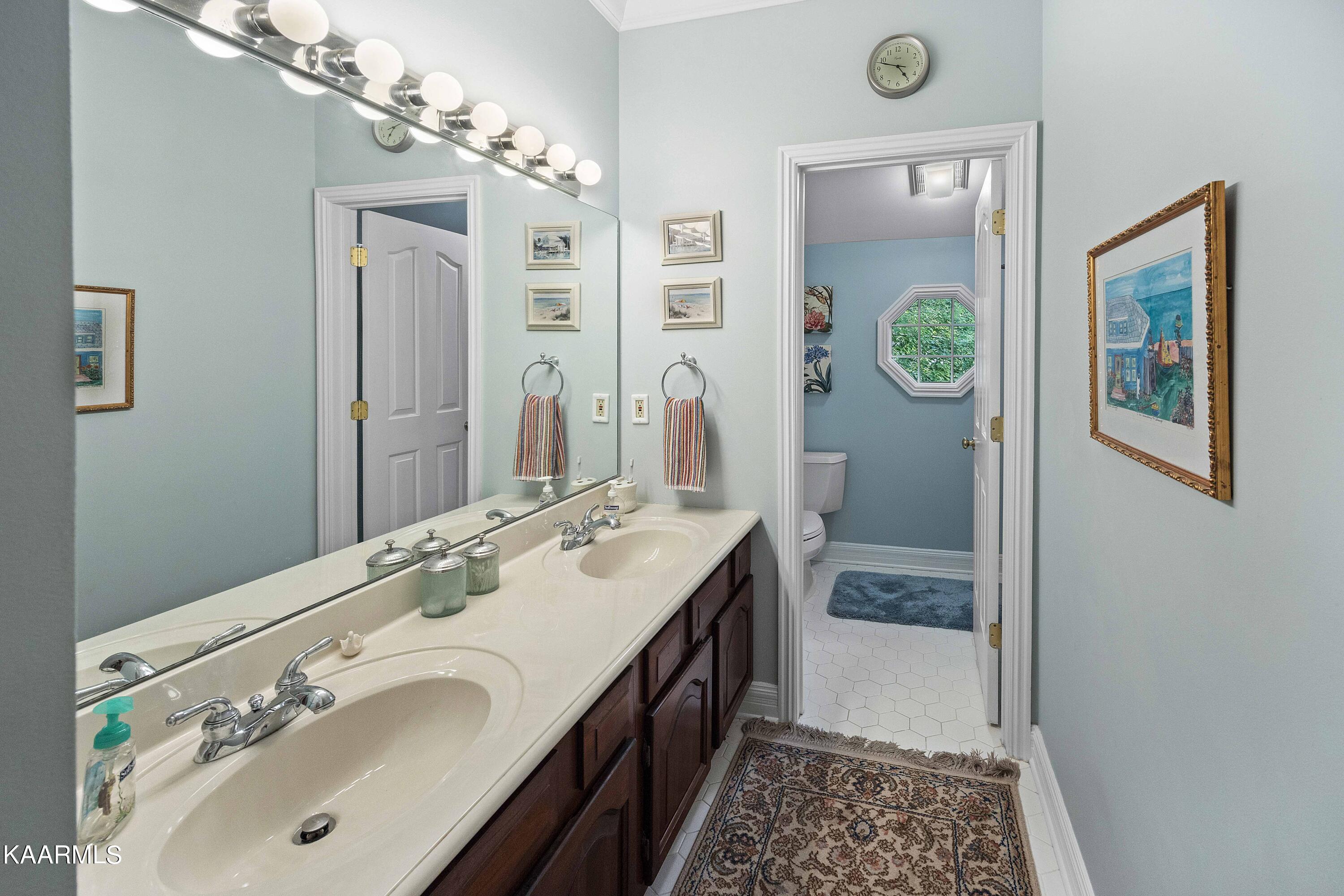 11909 Longstreet Place