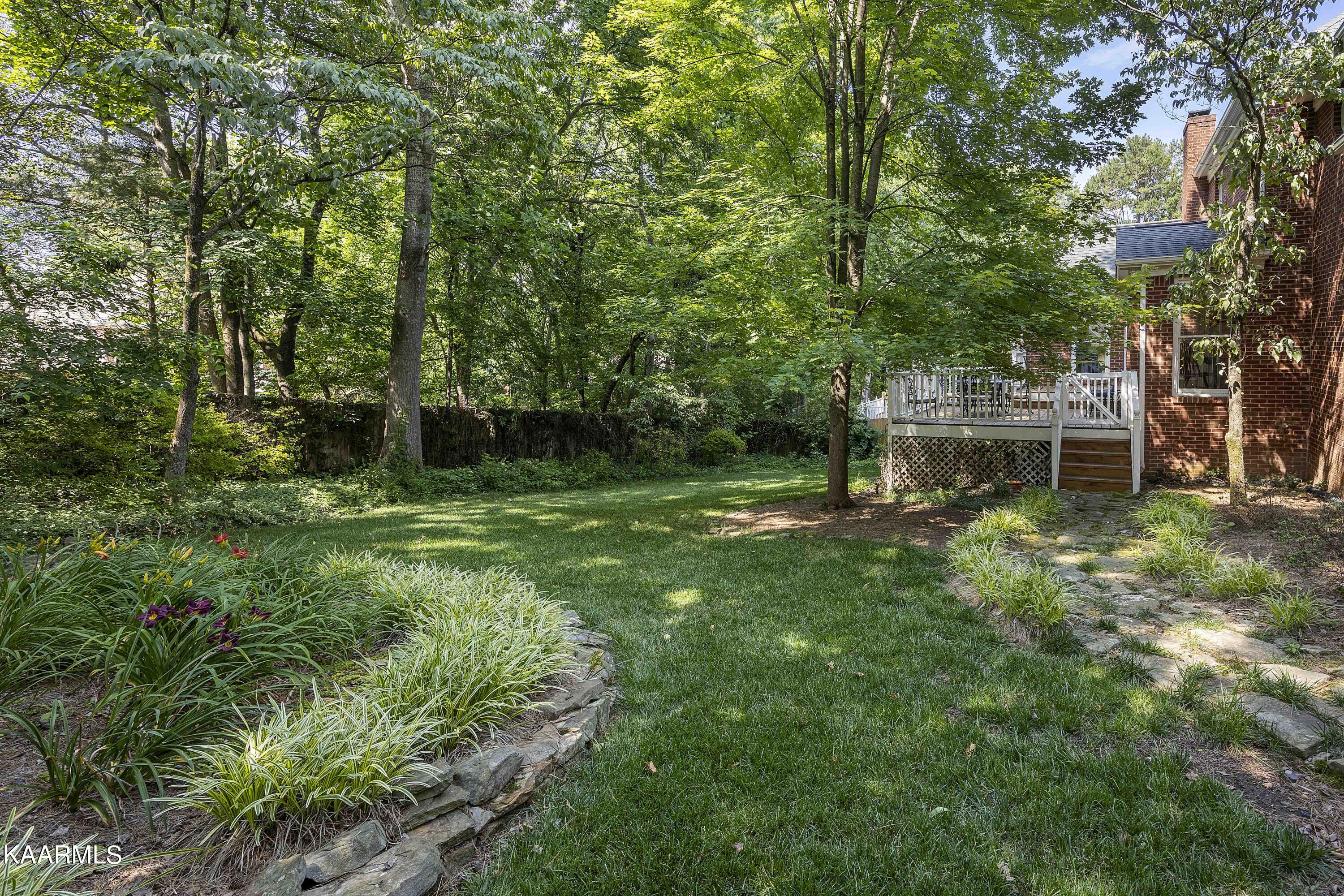11909 Longstreet Place