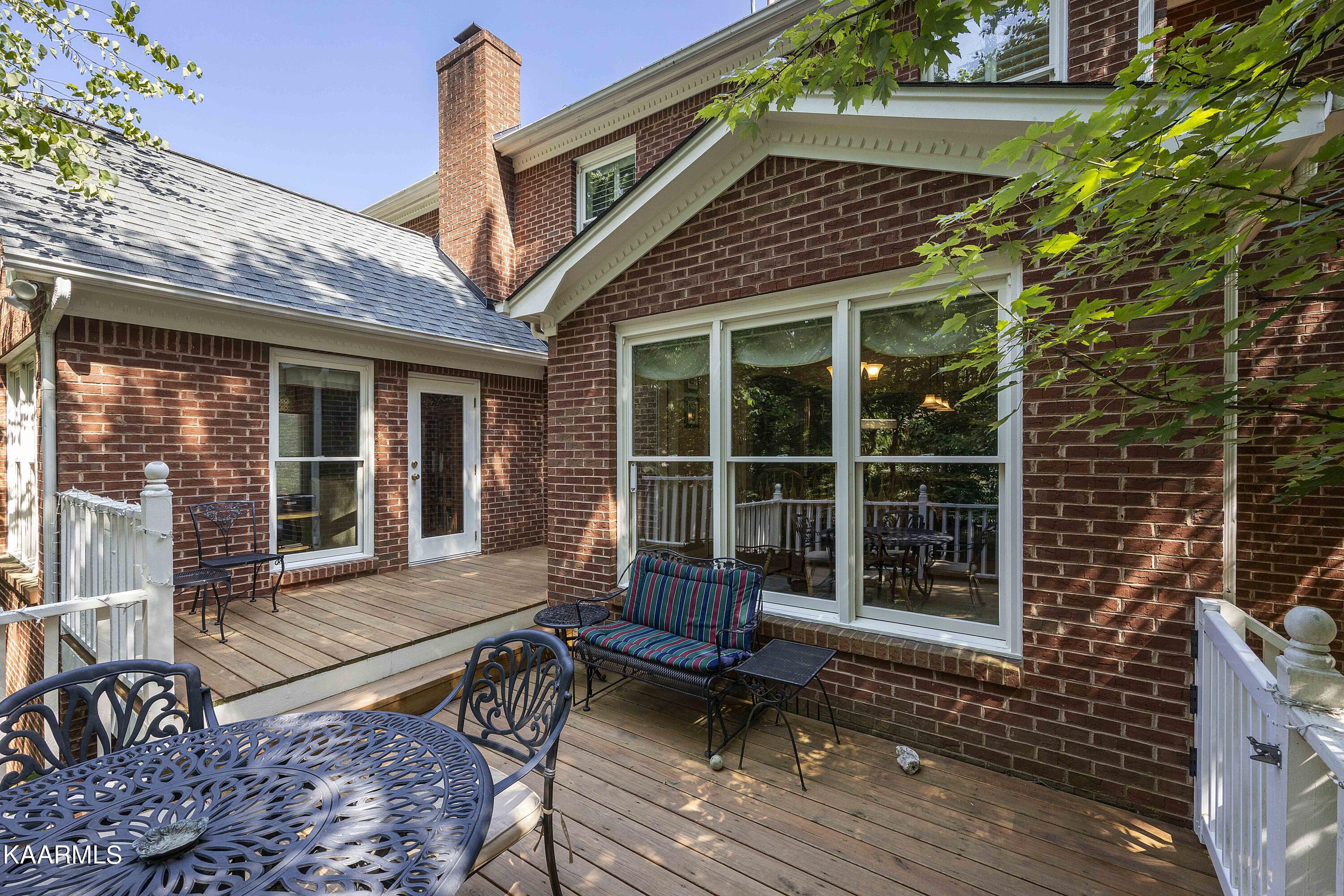 11909 Longstreet Place