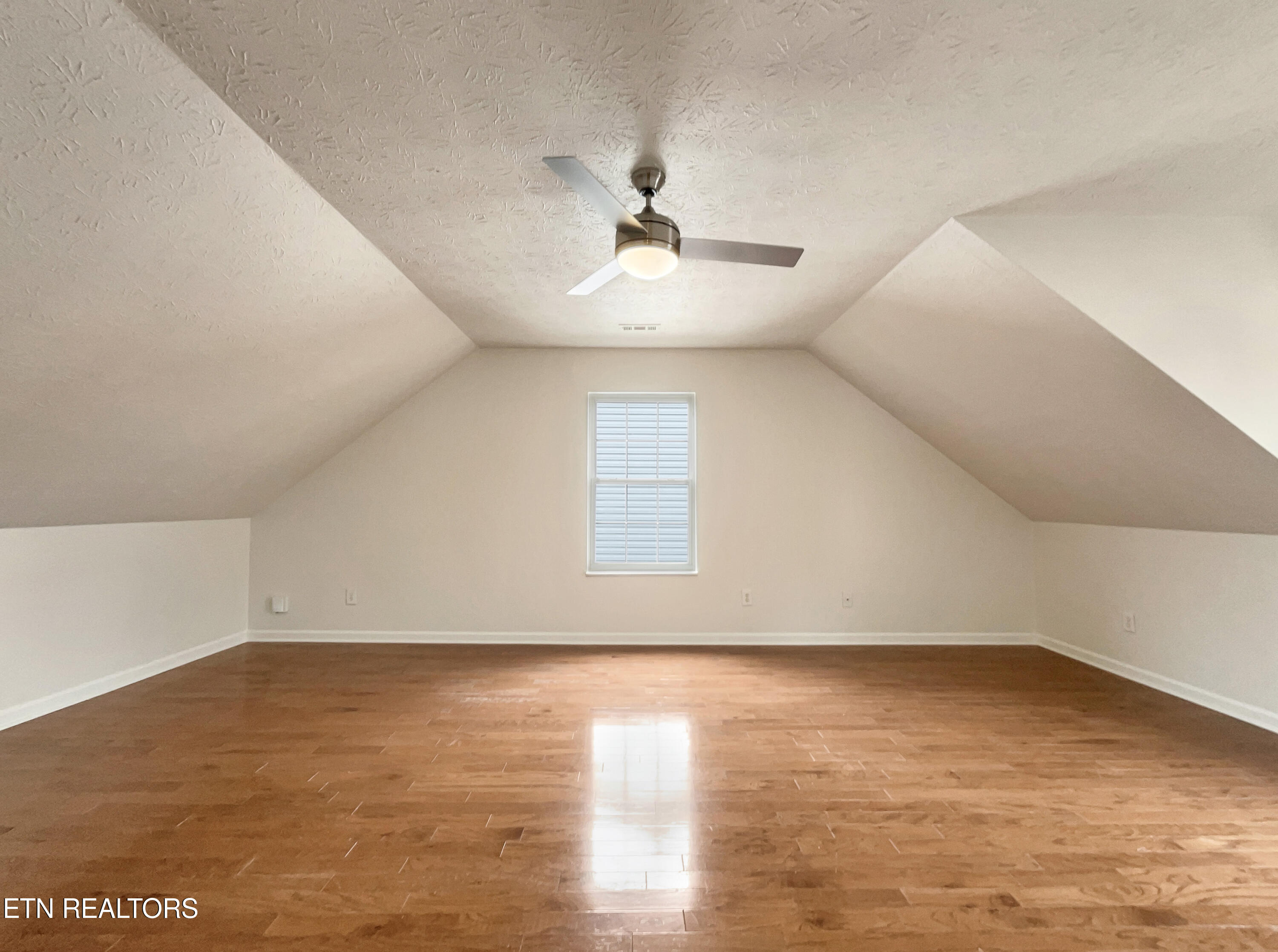 5726 Lagerfield Lane