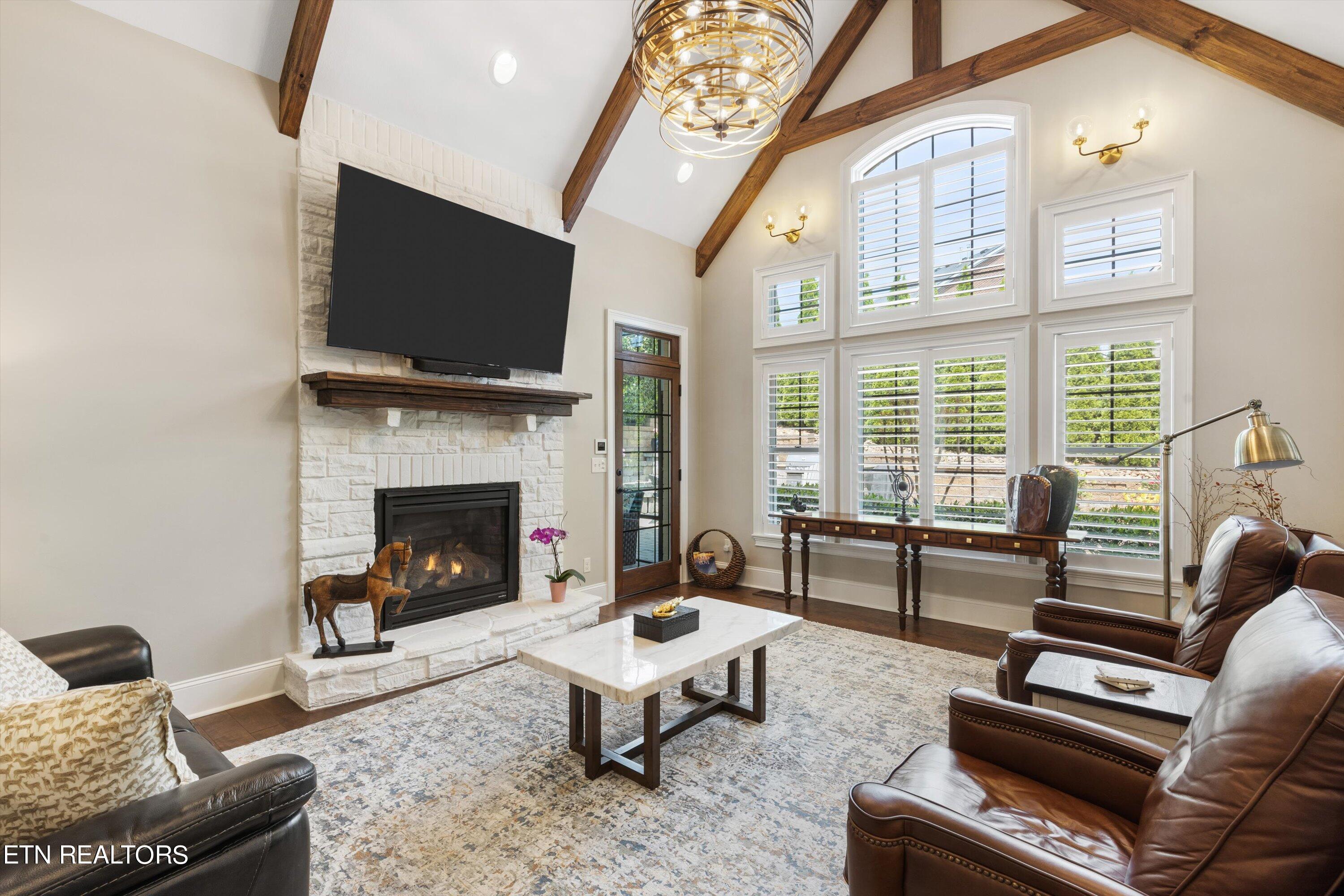 1222 Charlottesville Blvd