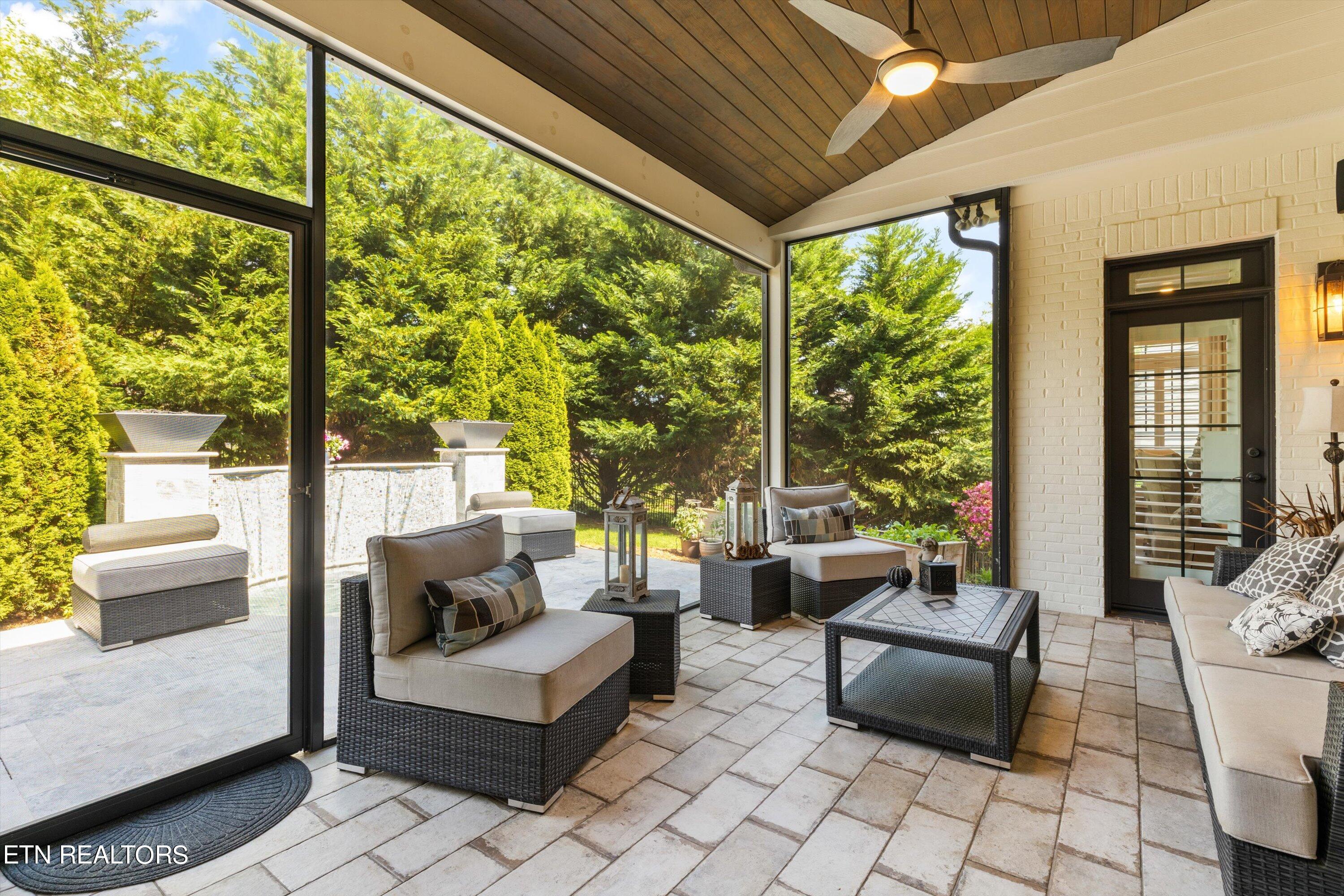 1222 Charlottesville Blvd