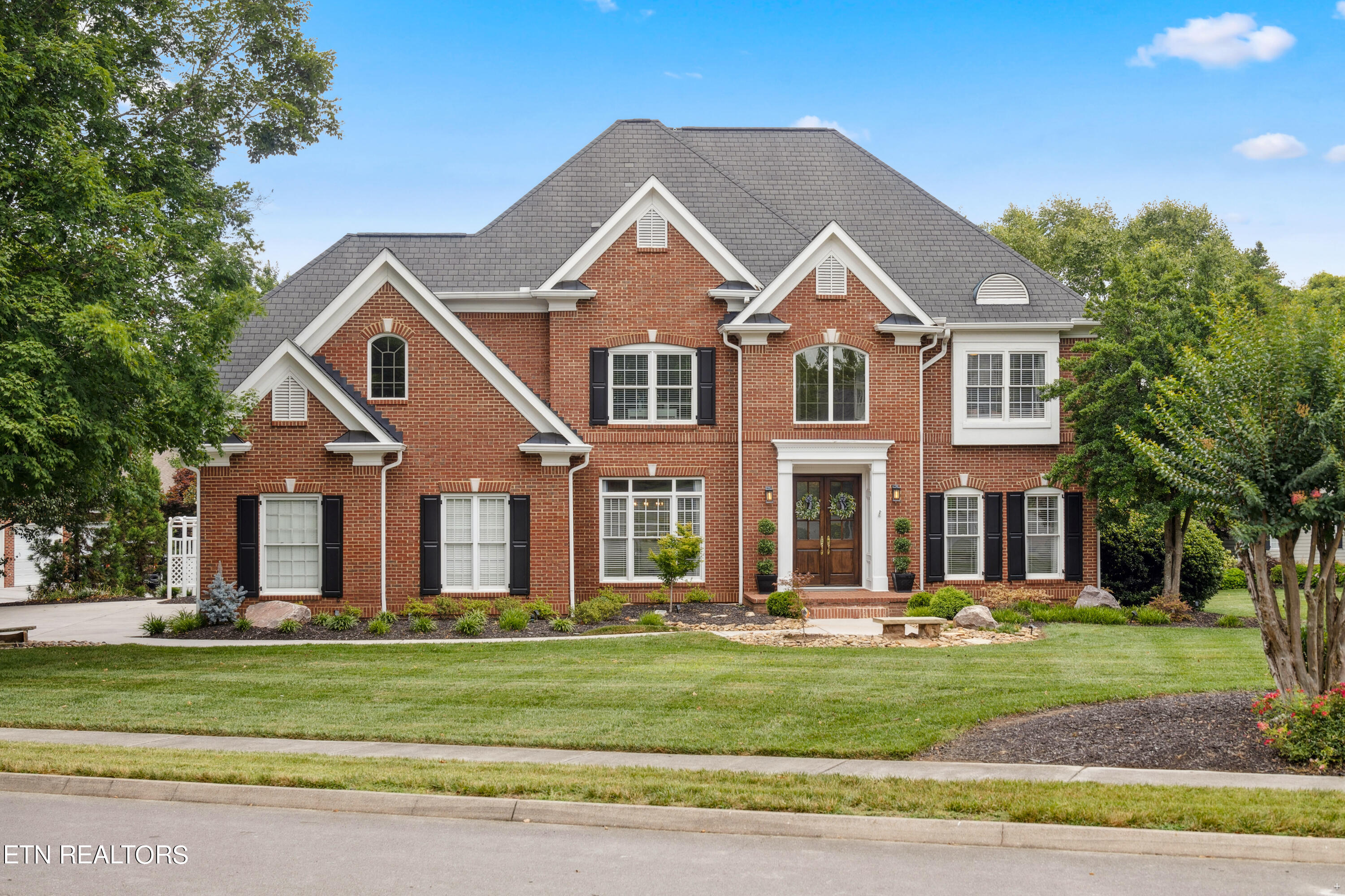 1413 Mont Cove Blvd