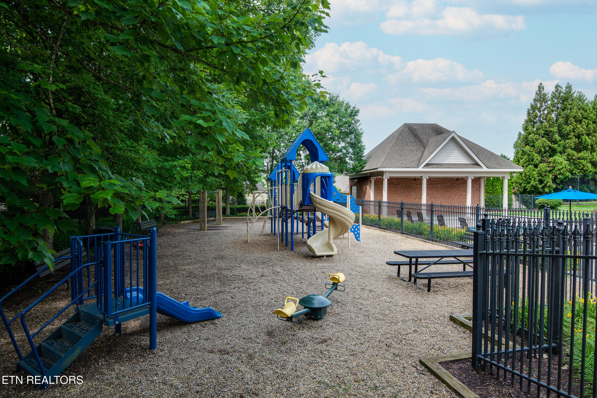 1538 Wembley Hills Rd