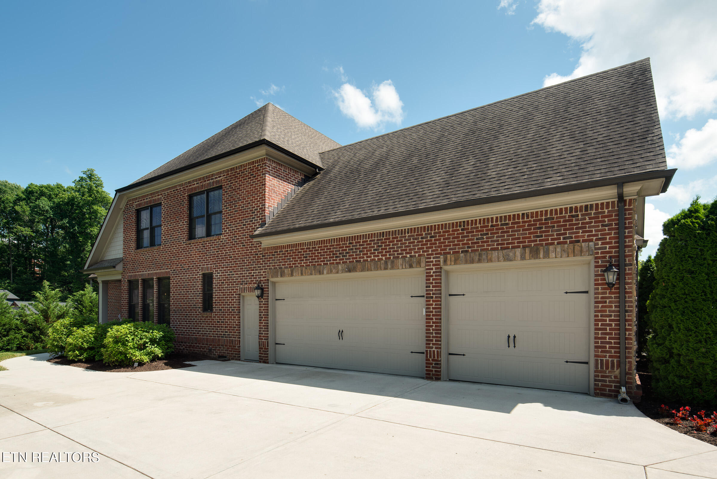 1538 Wembley Hills Rd