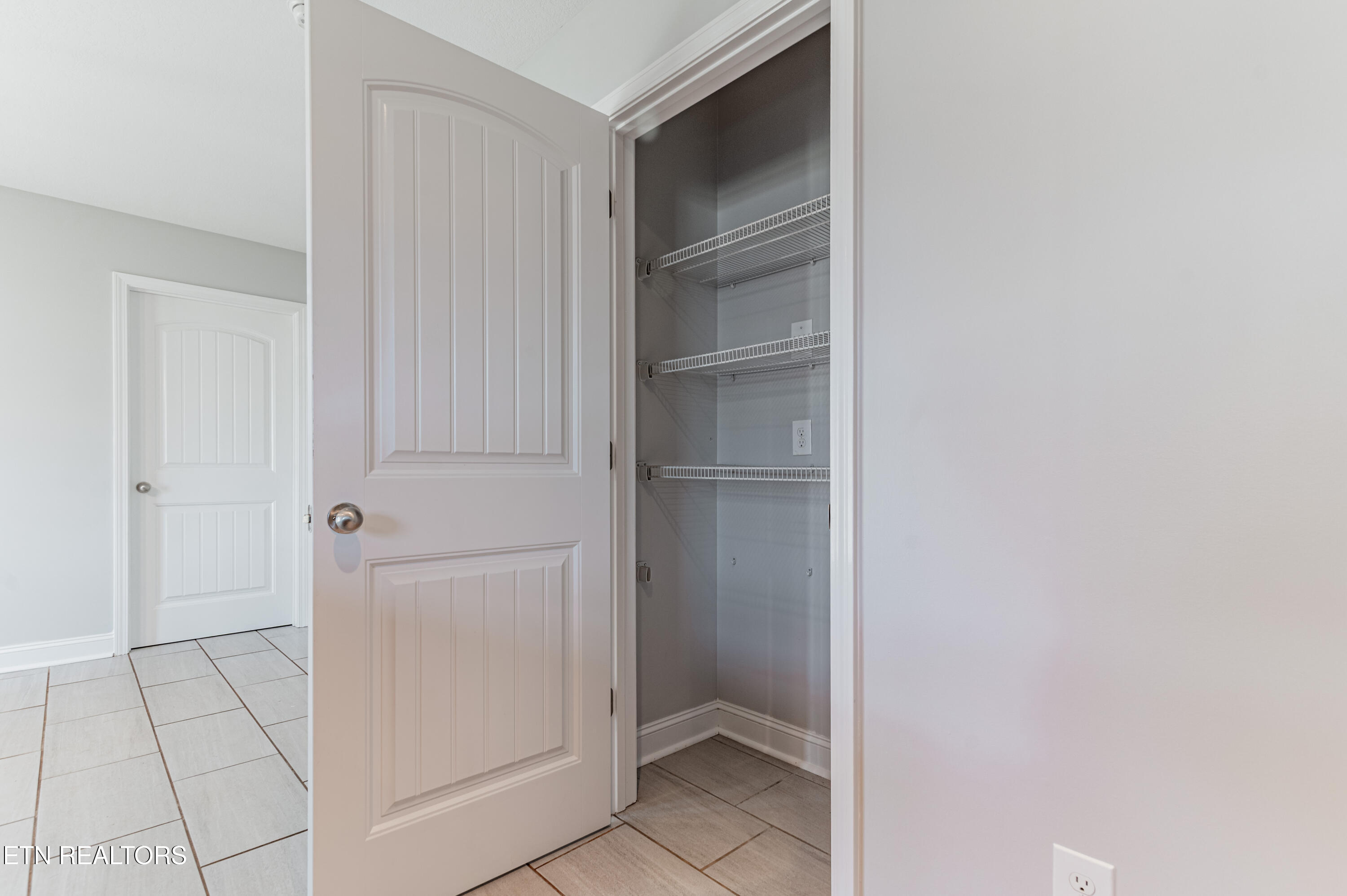1529 Chariot Lane