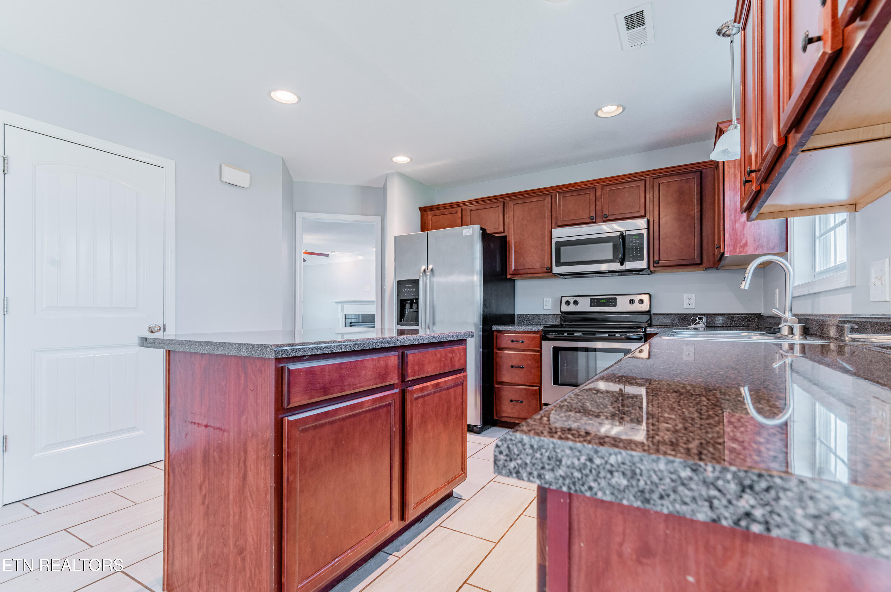 1529 Chariot Lane