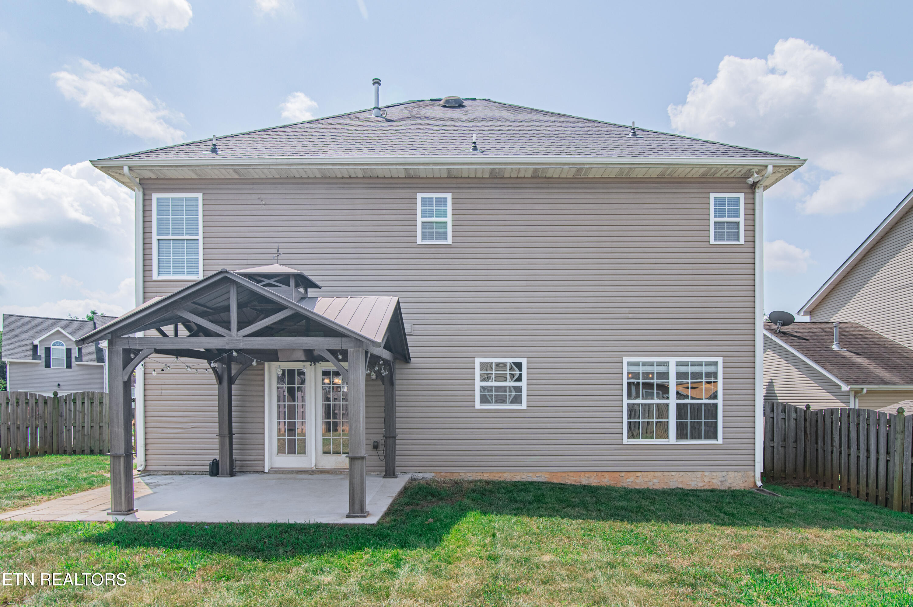 1529 Chariot Lane