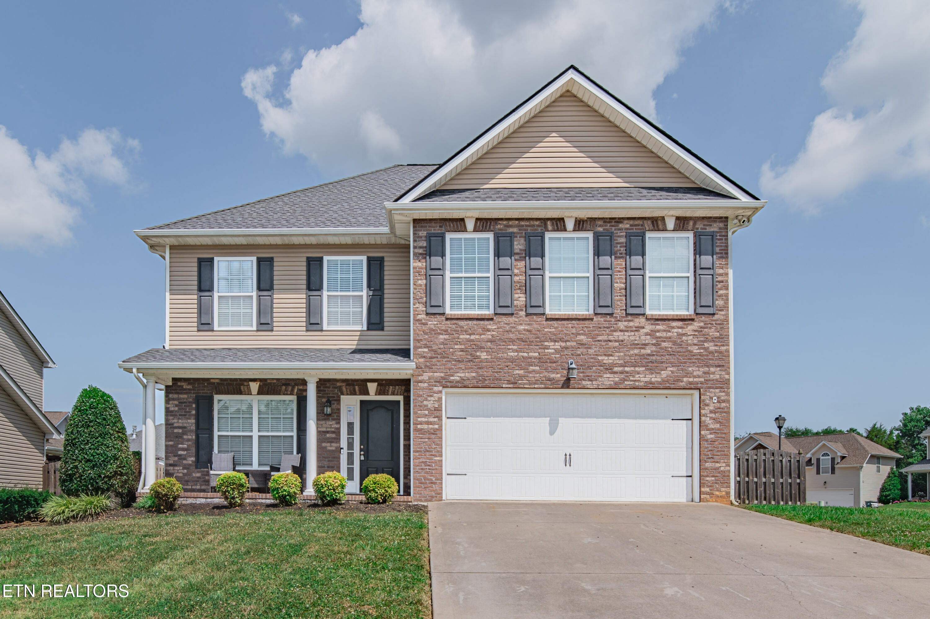 1529 Chariot Lane