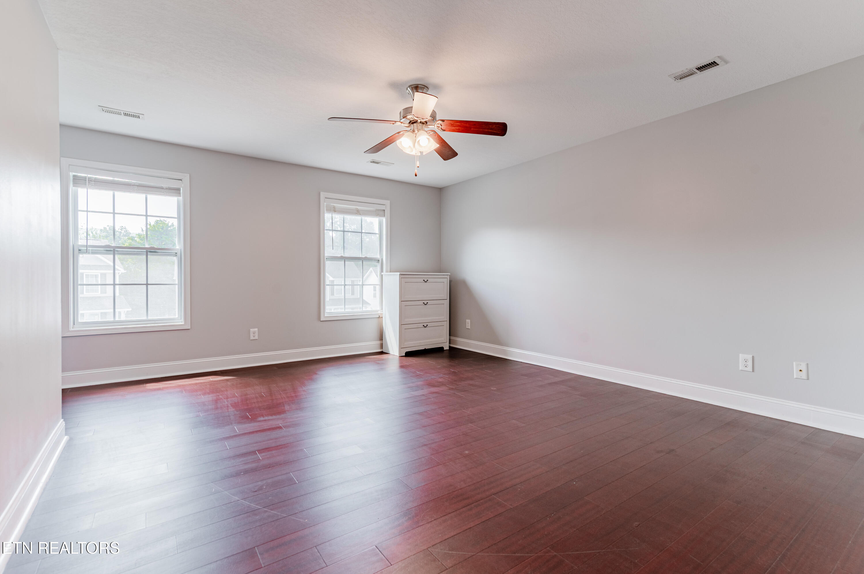 1529 Chariot Lane