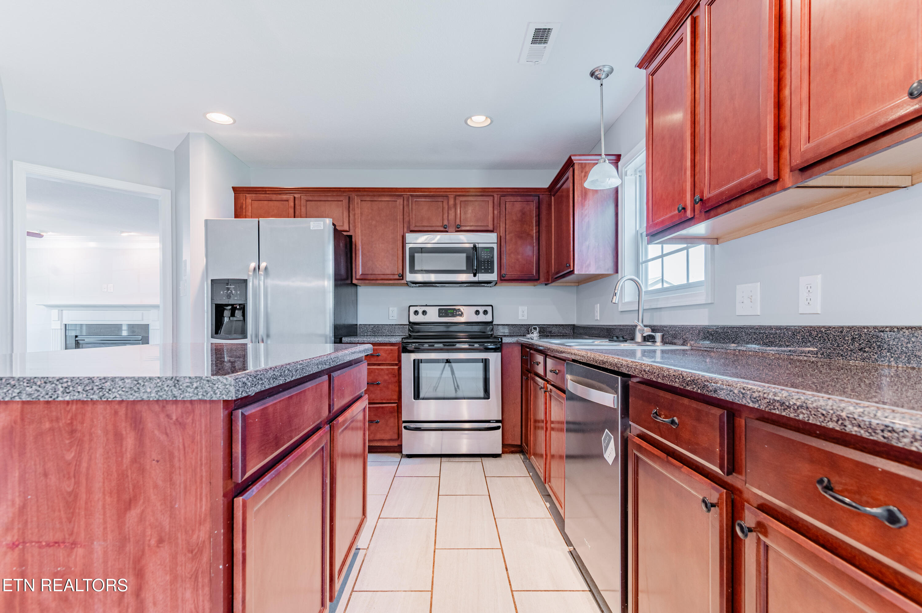 1529 Chariot Lane