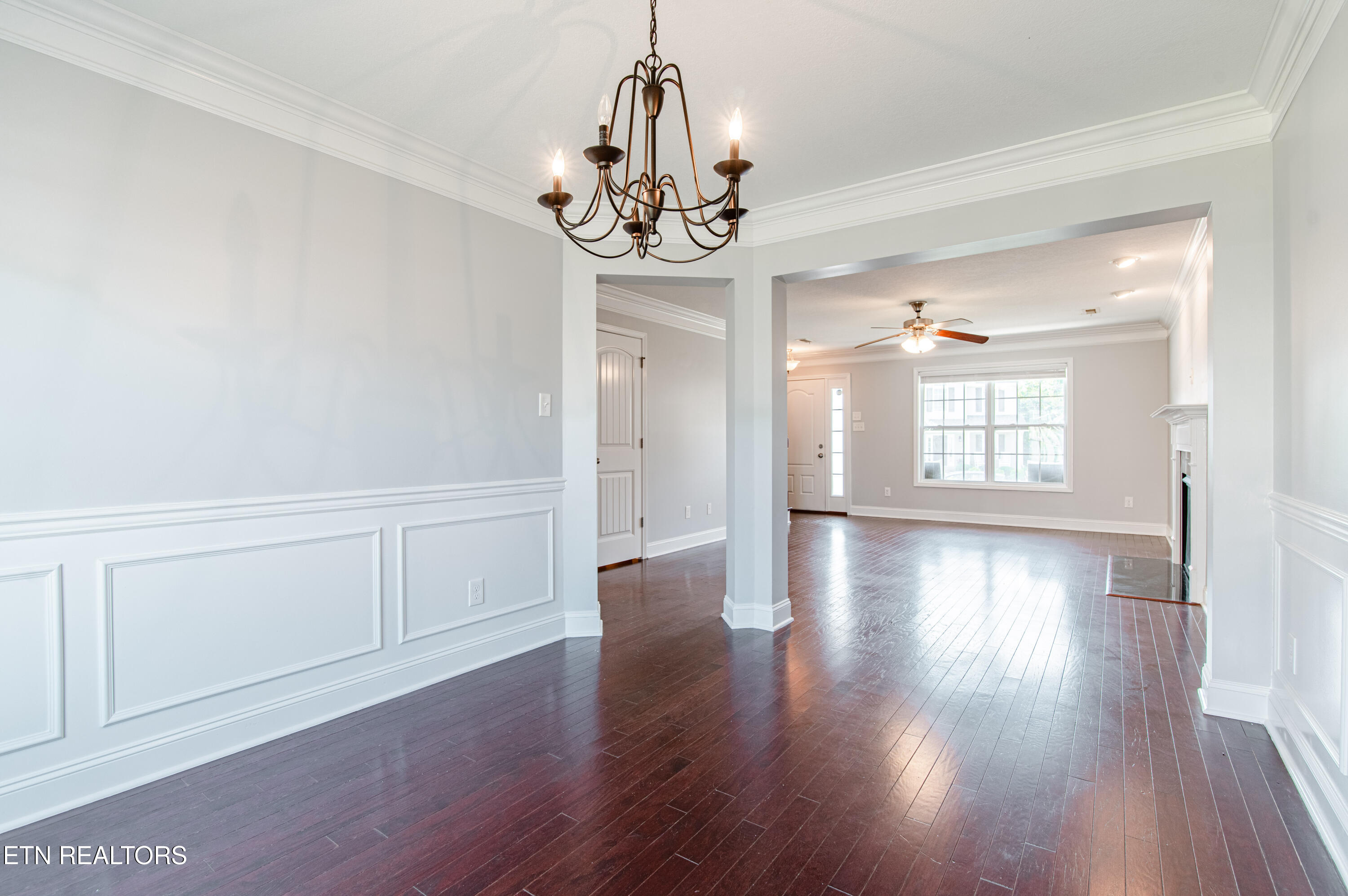 1529 Chariot Lane