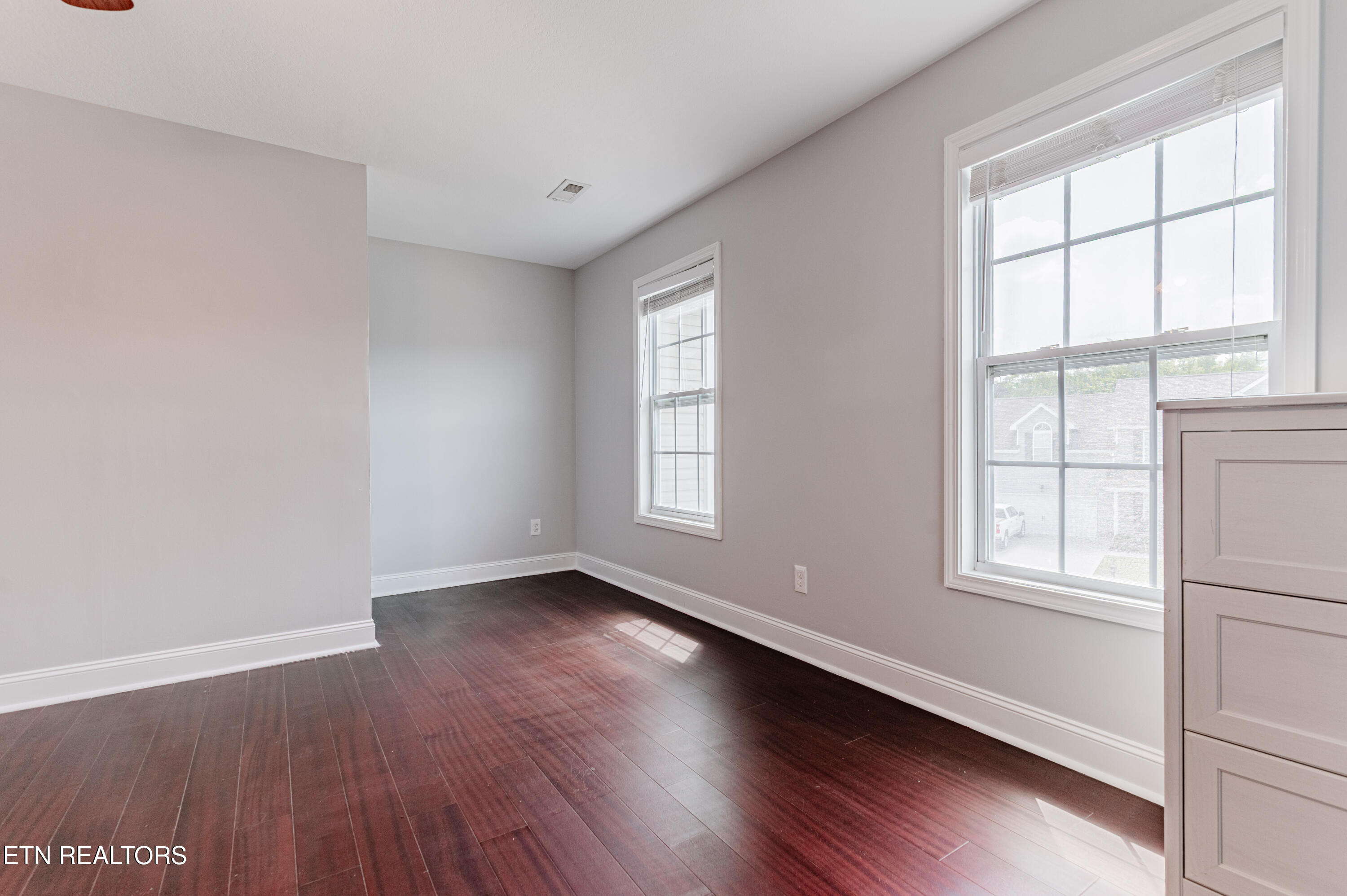 1529 Chariot Lane